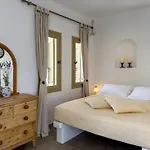 Lithia Villa