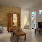 Lithia Villa