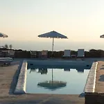Lithia Villa Agali
