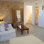 Lithia Villa *